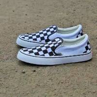  SEPATU  VANS  CWE WANITA CEWE KASUAL CASUAL SEPATUVANS 