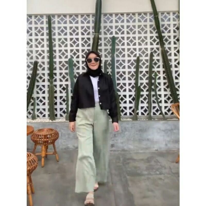 KEMEJA CROP WANITA PUTIH CREAM KOREAN KEMEJA CEWEK MURAH TERBARU KEKINIAN KEMEJA SHIRT RAYON CRINKLE KEMEJA CASUAL POLOS LENGAN PANJANG SKODER CROP TOP BLOUSE-4