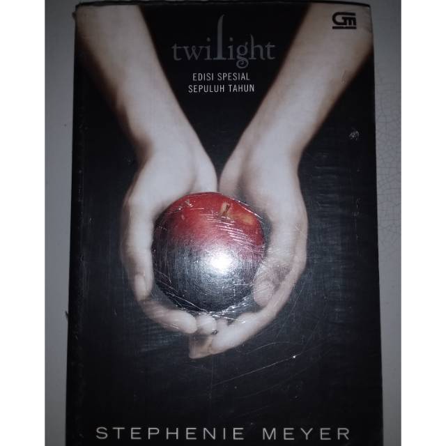Twilight (edisi spesial 10 tahun) Life and Death