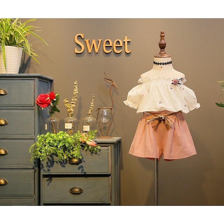 Setelan Anak Perempuan Impor White Pink Sabrina Baju Harian Setelan Casual Korean Style