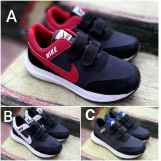  Sepatu anak sekolah sd  laki laki hitam sneaker wanita Tk 