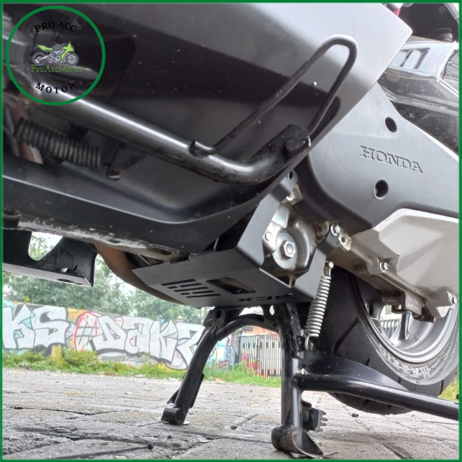 cover engine cover bawah mesin NEW VARIO 160 NEW PCX 160 besi 2mm