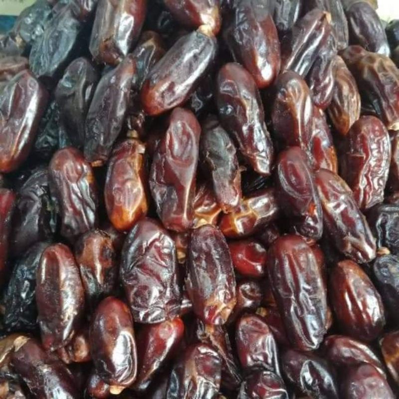 

kurma madinah super 10kg kurma madinah mabrum 1dus termurah