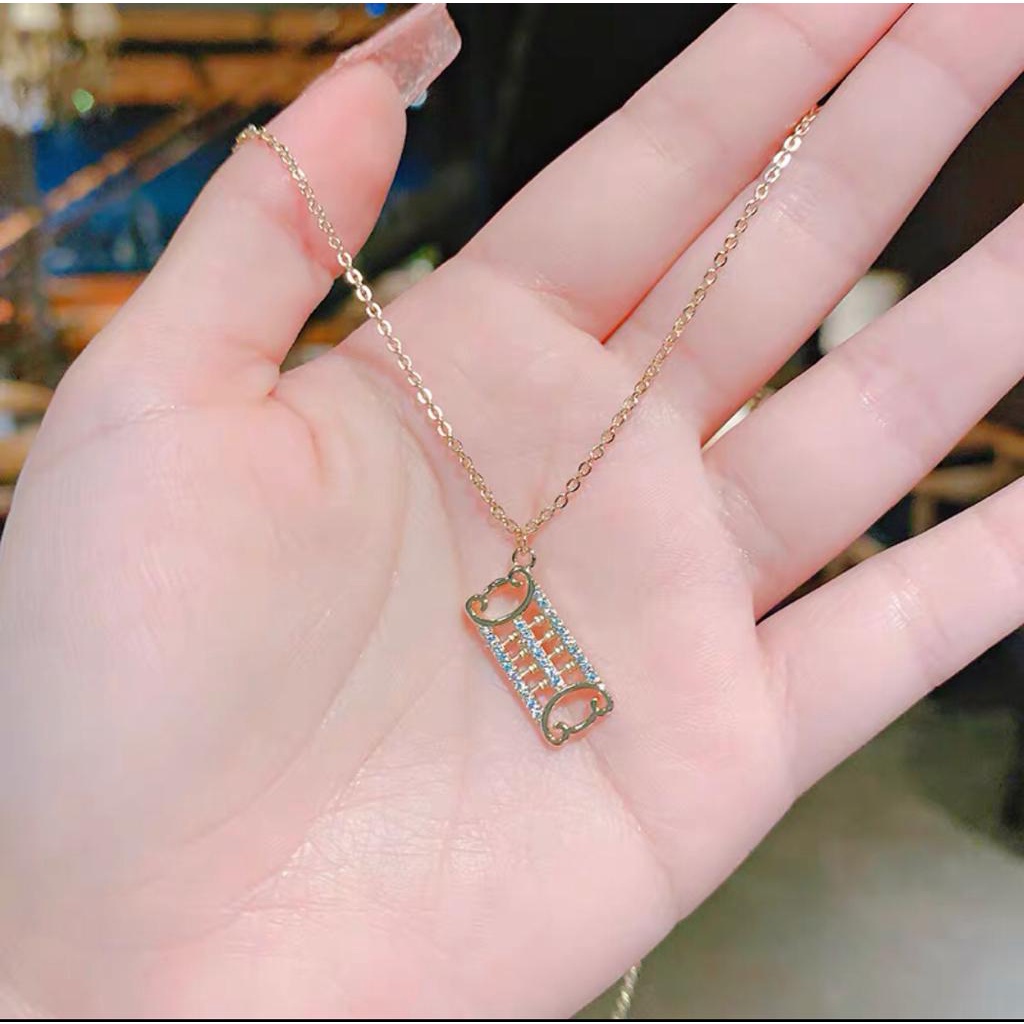 Kalung Titanium Berlian Kristal Emas 18k Wanita Anti Karat Perhiasan Korea