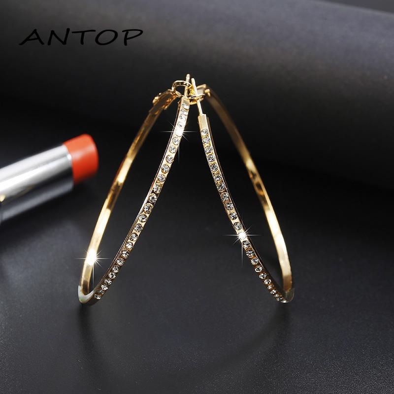 Anting Bentuk Geometris Aksen Berlian Bahan Alloy Gaya Retro