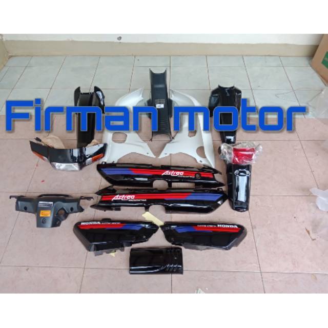 Cover body astrea grand bulus merah-biru