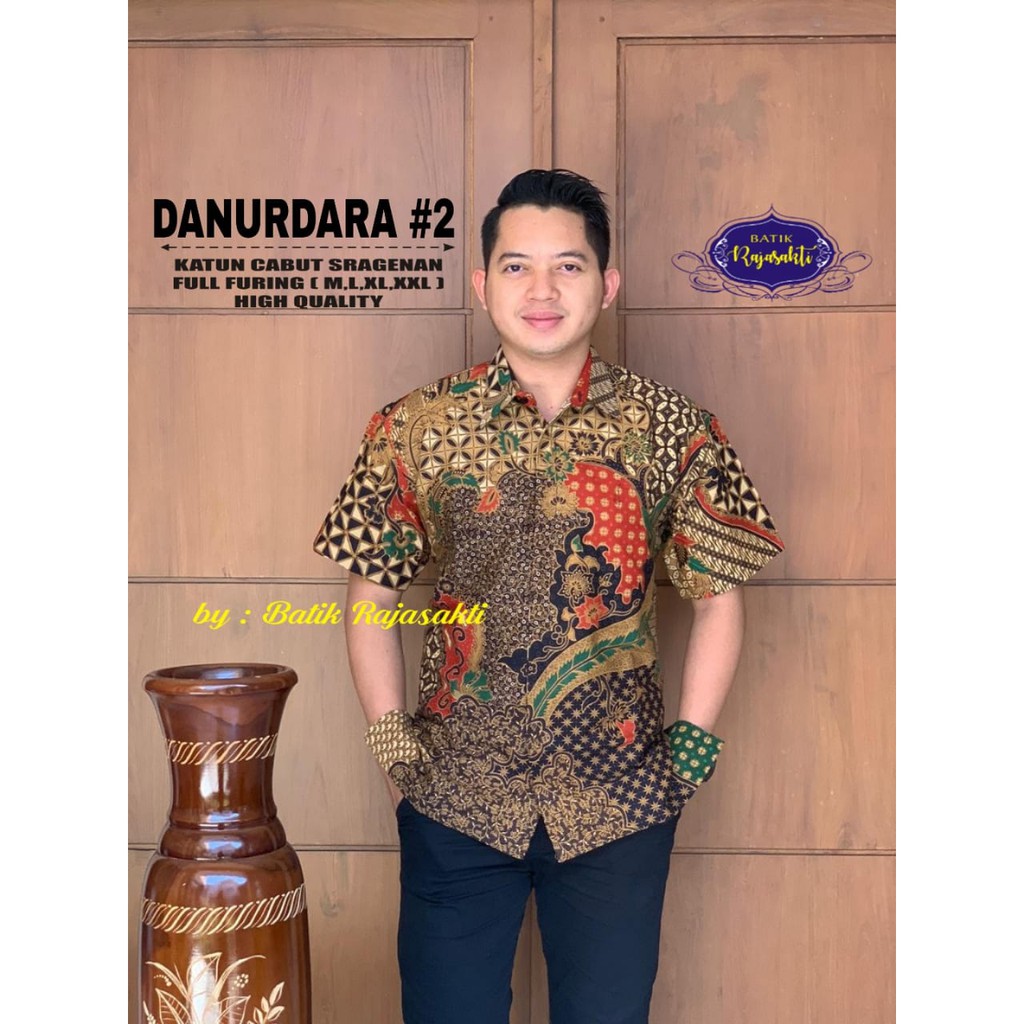 DANURDARA RAJASAKTI KEMEJA BATIK SOLO PRIA LENGAN PENDEK LAPIS FURING ATASAN BATIK PREMIUM MODERN KATUN HALUS BAHUWIRYA  BANAMITRA BANAMITRA PUTIH BANGSAWAN BAYU PUTRA BERLIAN BIRU BHARATAYUDA BIMASENA BIRENDRA BIRU INDAH BRAHMAKERTA BRAHMAKERTA MERAH