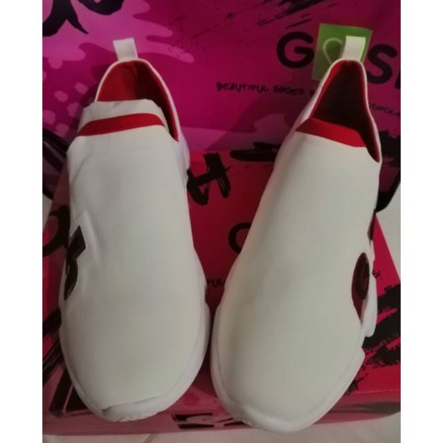 New gosh shoes art 310 white sz 39