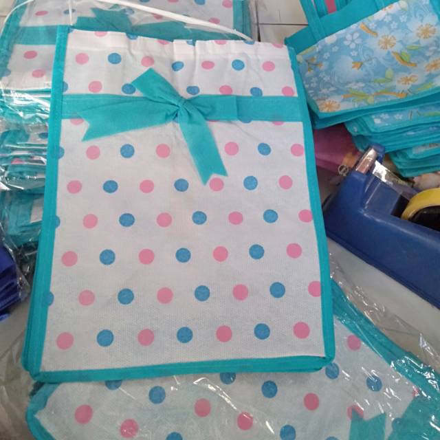 

tas hantara motif uk.30x20x10,tas goodiebag