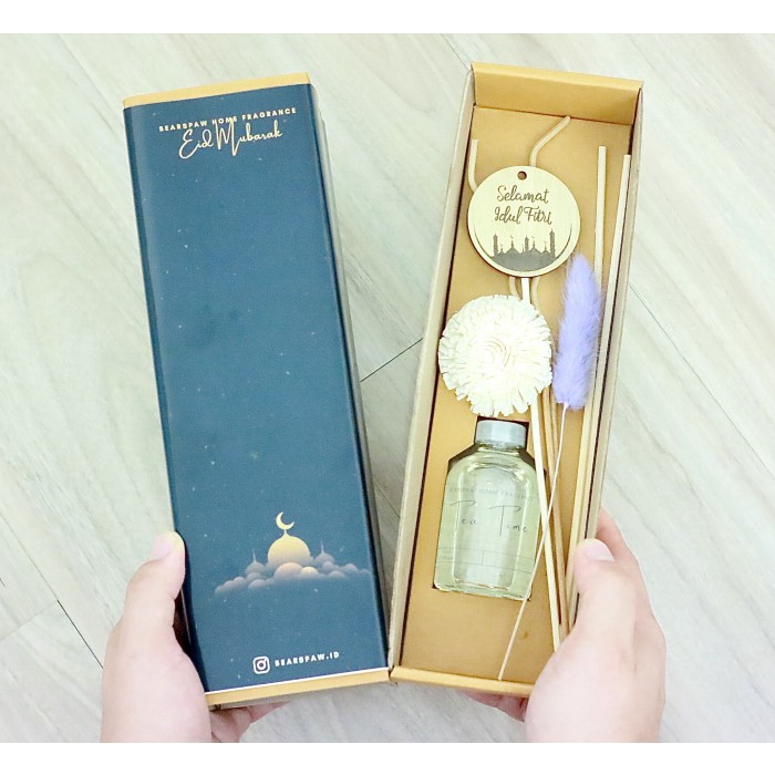 

Hampers Ramadhan Lebaran Fine Fragrance Reed Diffuser 50ml varian stik - Dried Flower, Tea time