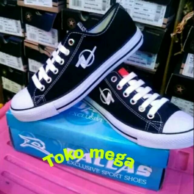 Sepatu dallas
