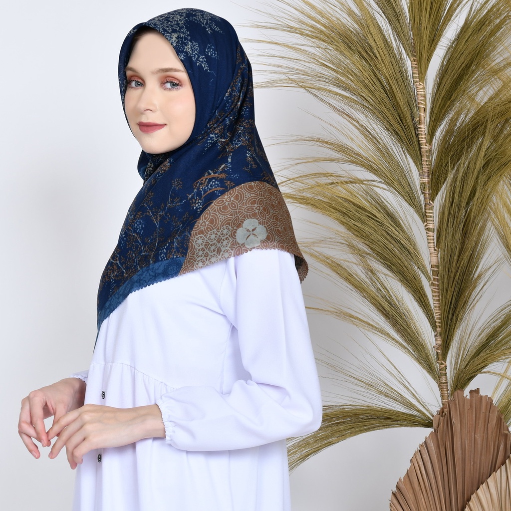 Hijab Voal Printing Premium Biru Motif Batik