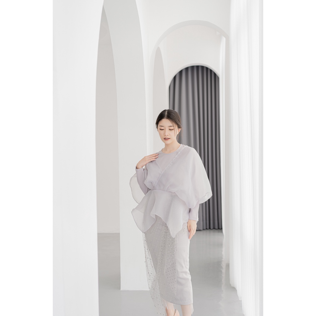 Aura Label - Giselle Grey Organza Top - blouse organza wanita GREY - blouse korea (TOP ONLY TIDAK INCLUDE INNER DALAMAN)