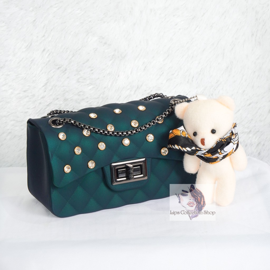 Tas Jelly Matte Kotak  Diamond Size 18 Cm Rantai Hitam (Gratis Boneka &amp; Syal)