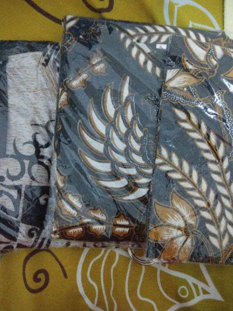 Kemejabatikpria/batikpria/batikcowok/bajubatik/pakaianbatik/batikpekalongan/batik Oval Litle