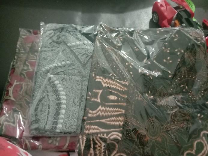 ( 1kg=5pcs) Kemeja Batik Lengan Pendek Batik Parang Peksi  Batik Solo Seragam Batik Kerja