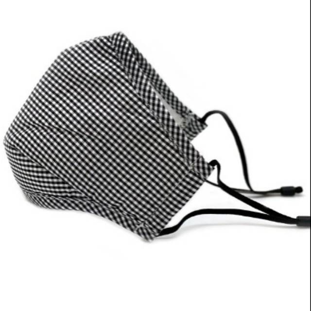 

La Floret 1 pc Masker kain non medis MC 03 black plaid