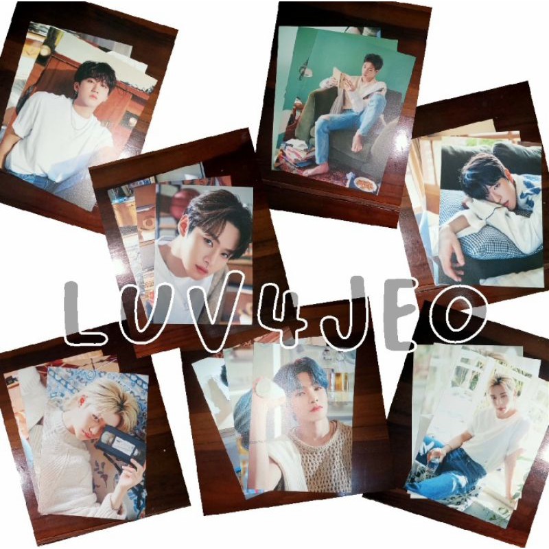 

Postcard Only Seasons greetings Stray Kids