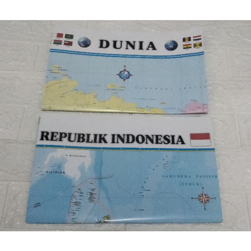 

Bundling Peta Dunia dan Peta Negara Kesatuan Republik Indonesia (NKRI) - Lipat besar