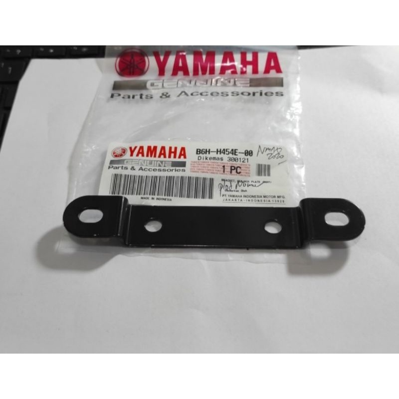 BRAKET DUDUKAN PLAT NOMOR NEW NMAX ASLI ORI YAMAHA B6H H454E 00