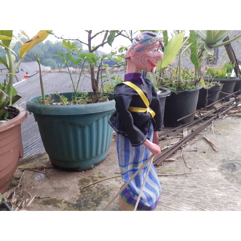 wayang golek gareng mangap medium