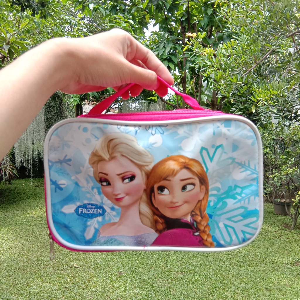 

Tempat pensil balok- 4 motif frozen