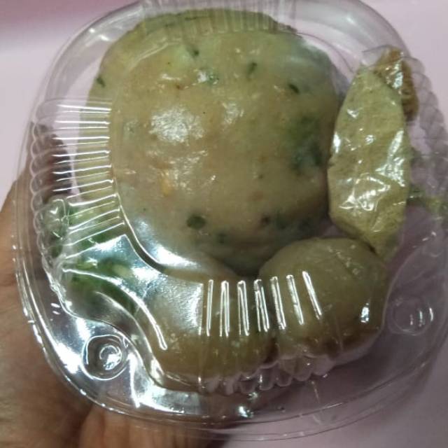 

Cilok bacirang pelakooor dengan isi di mix tetelan ayam telur