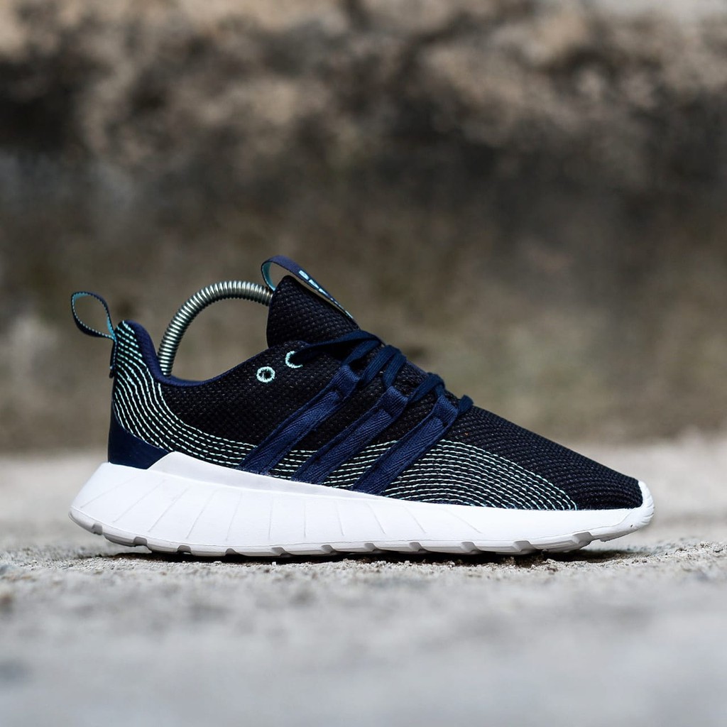 adidas questar flow parley