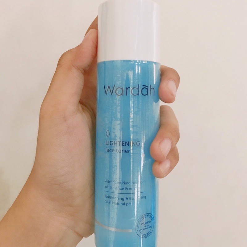 Wardah Lightening Face Toner