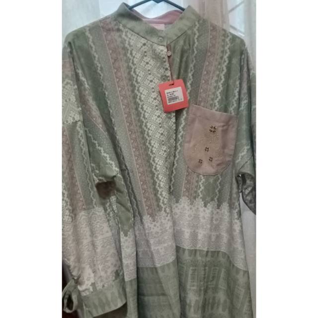 Ria Miranda Salapah Top Preloved