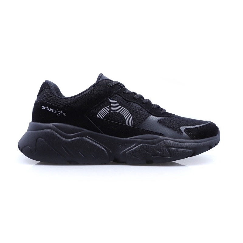 ORTUSEIGHT CRUX BLACK SILVER / SEPATU RUNNING ORTUSEIGHT