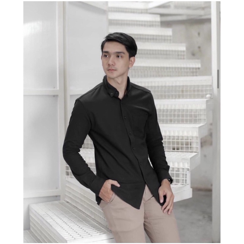 Kemeja Pria Cowok Polos Tangan Lengan Panjang HeM  Slimfit Casual Kantoran Premium Hitam Navy Putih