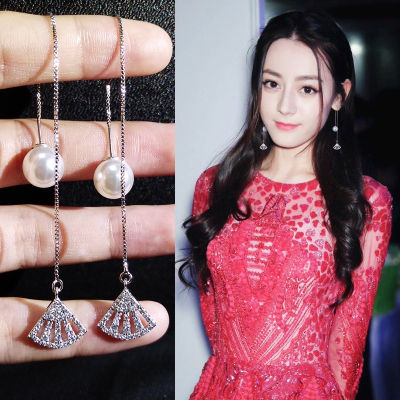 925 rumbai kipas berbentuk telinga panjang garis Korea temperamen anting-anting wanita anting-anting