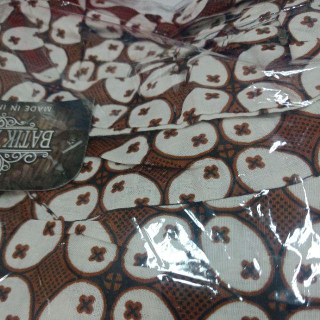 Tunik Santika Putih Jumbo Atasan Batik Wanita.  Klasik