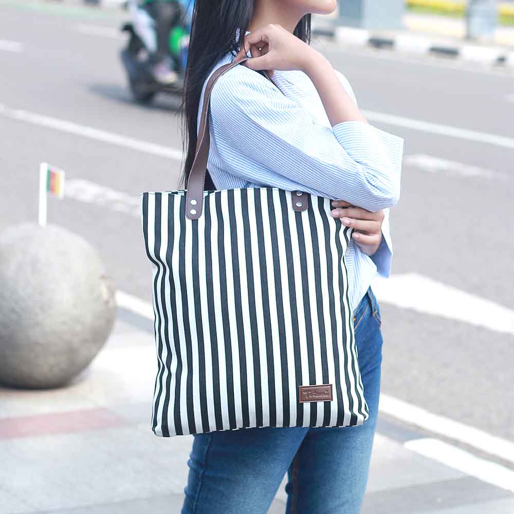 Tas Totebag Cewe Wanita Selempang Brand Totemi Motif Lokal Premium TTM 008