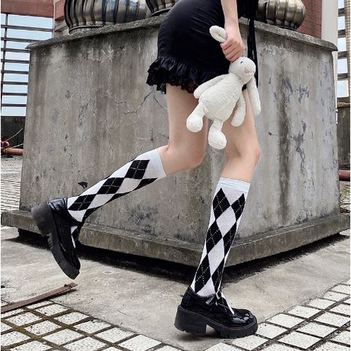 KT-10 KAOS KAKI SEGI HITAM PUTIH Sebetis Gothic Lolita Cosplay