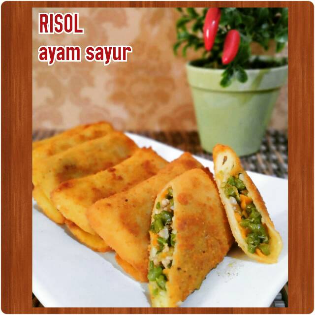 

Risoles Isi Ayam Sayur Yummy