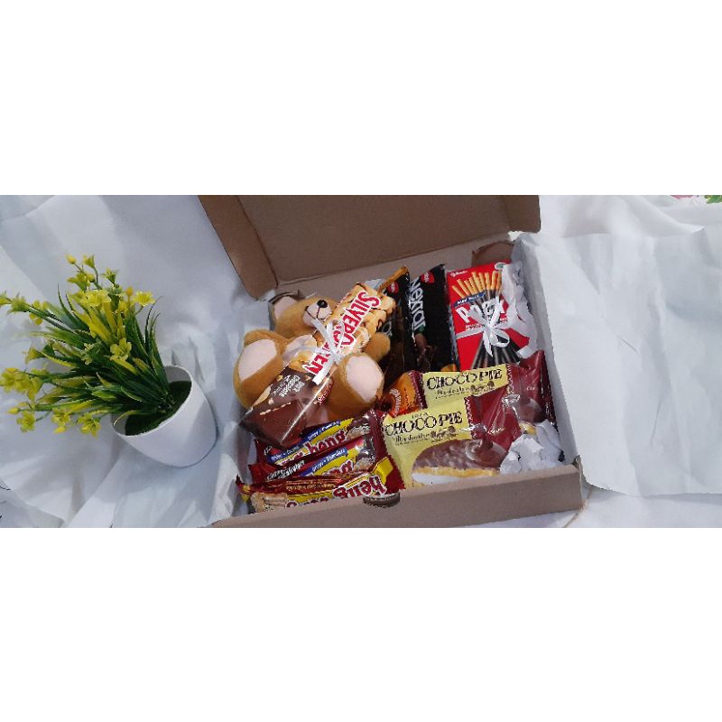 

SNACK BOX/HAMPERS/EXPLODING BOX/KADO ULTAH