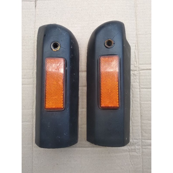 Cover Tutup Shock Depan Suzuki Crystal Original