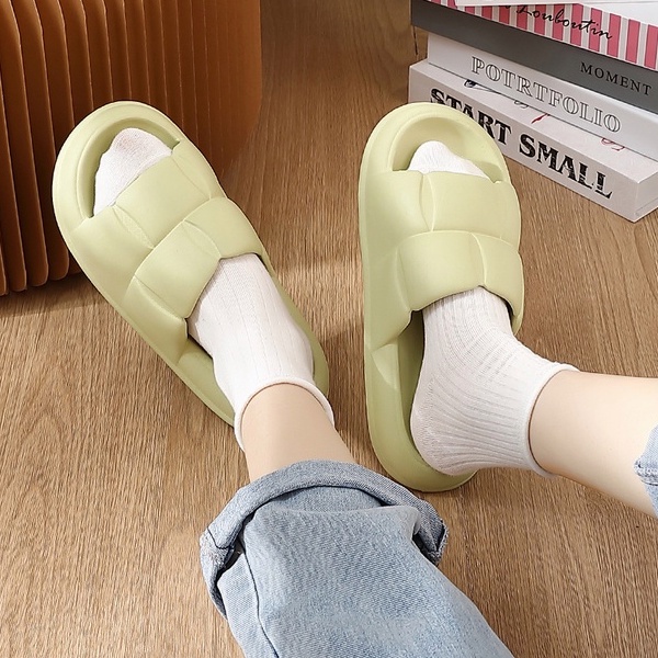 MlNlSO Sandal Jelly Wanita Sandal Cewek Pasangan Santai Sandal Gadis Pria Korean Import Jelly Soft Slipper Anti Slip Elastic Empuk EVA SIZE:36-41