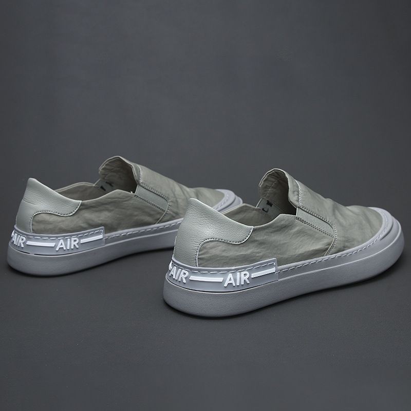 Sepatu Pria Keren Sneakers Slip On Casual Pria Wanita Sport Import Simpel Kasual dan Santai