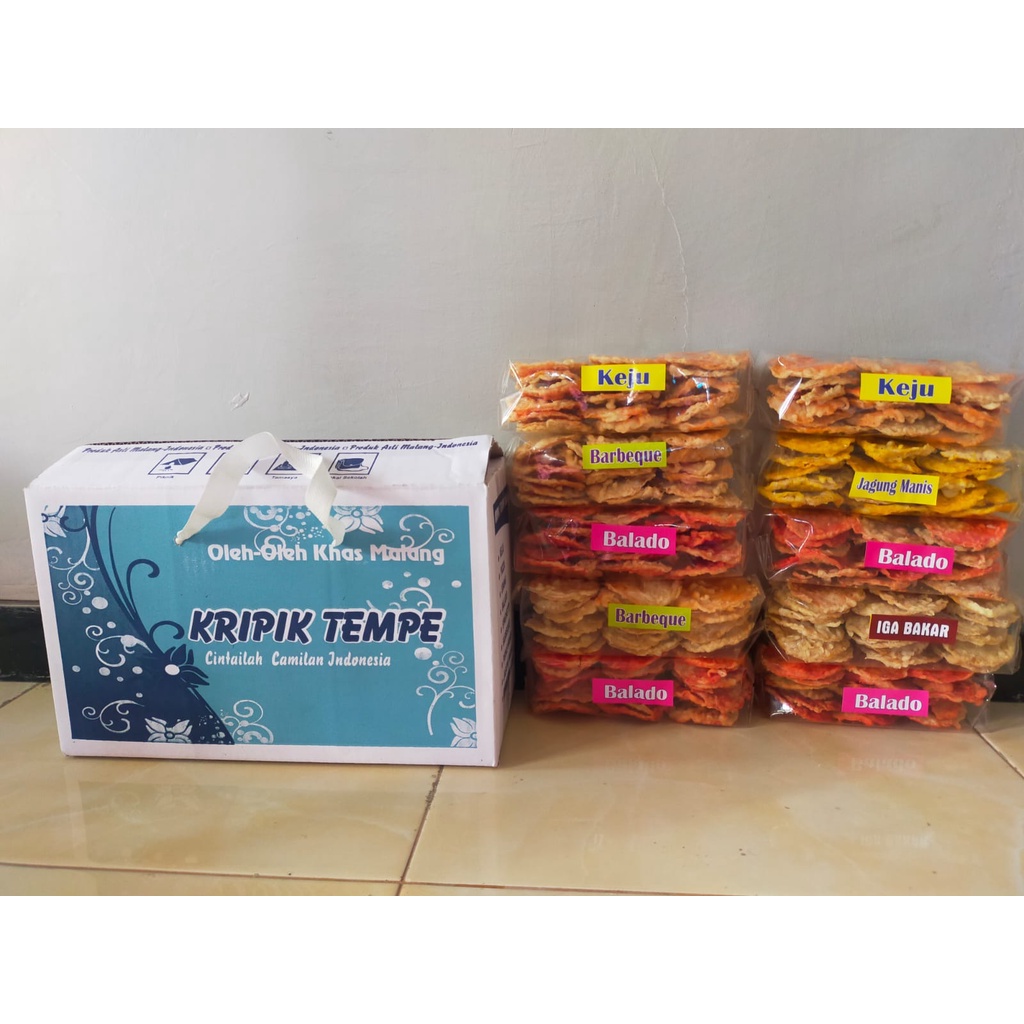 

Oleh Oleh Malang indonesia Cemilan Snack Kripik Keripik Tempe Original dan Aneka Rasa Flavour