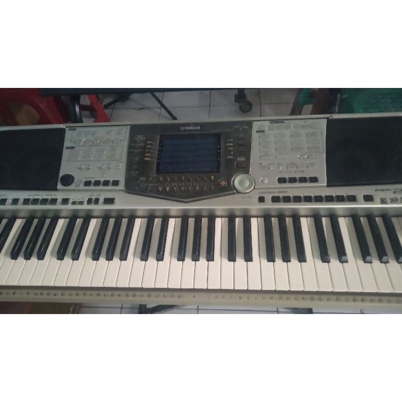 Keyboard Yamaha PSR 2000 usb