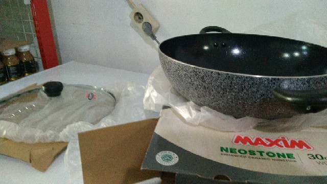 Maxim Neostone Kuali Keramik 30 Cm Wok - Kuali Anti Lengket Marble Ceramic / Panci Keramik + Tutup Kaca