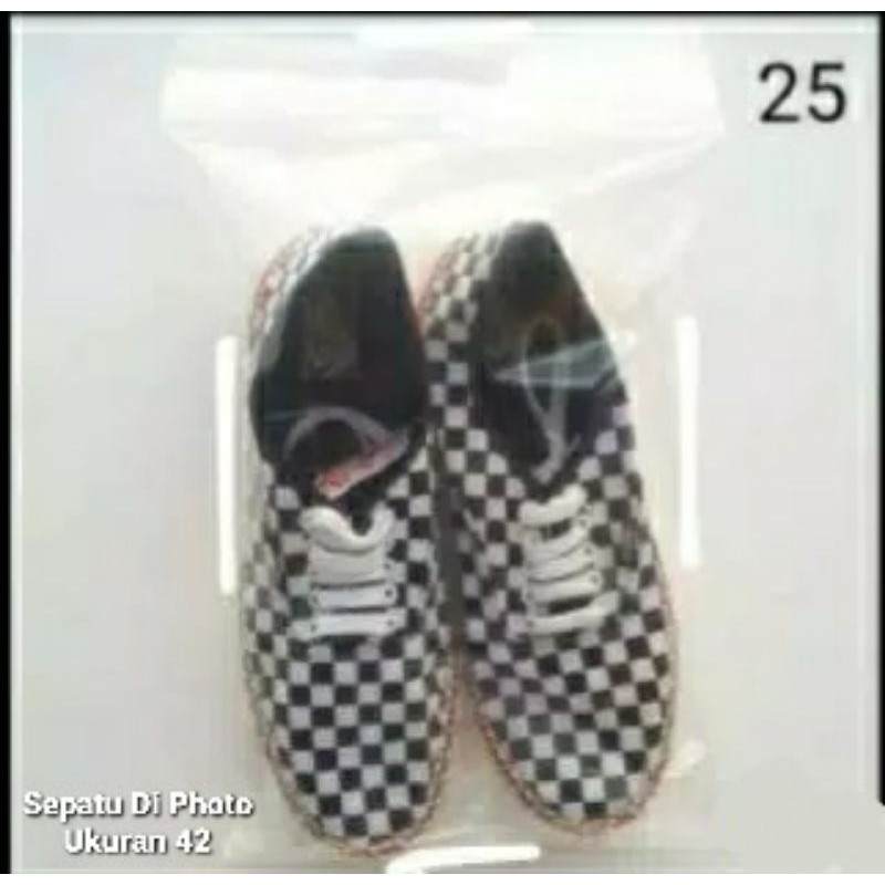 Plastik Laundry Sepatu 10 Lembar - Tempat sepatu tas terhindar dari debu&mepertahankan wangi parfum-10 lembar ukuran 25