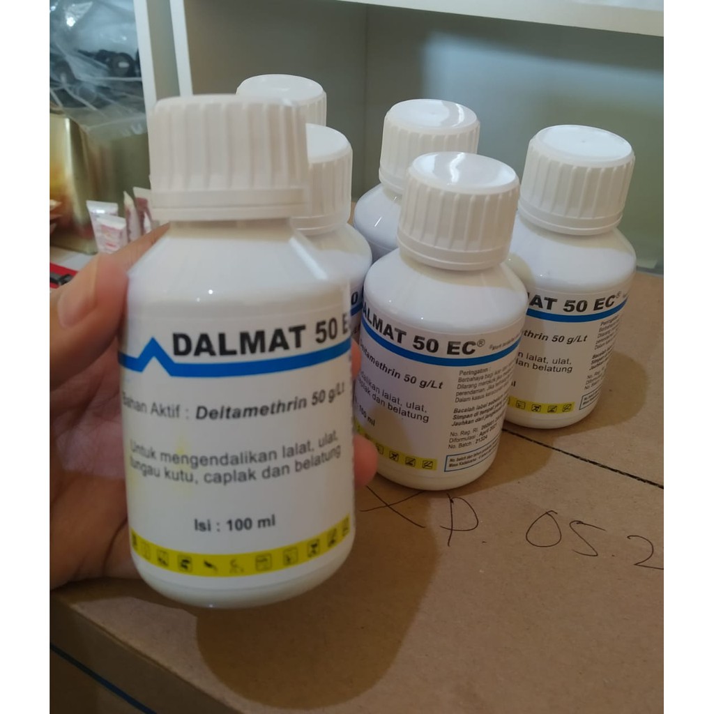 Obat kutu anjing kucing mandi / Dalmat 50ec 100 ml / DALMAT