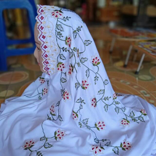 Bismillah banyak motip mukena terusan Polino rambatan