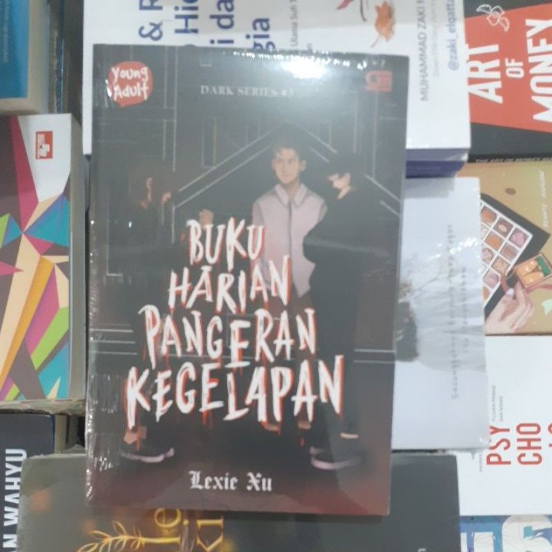 BUKU HARIAN PANGERAN KEGELAPAN OLEH LEXIE XU GRAMEDIA