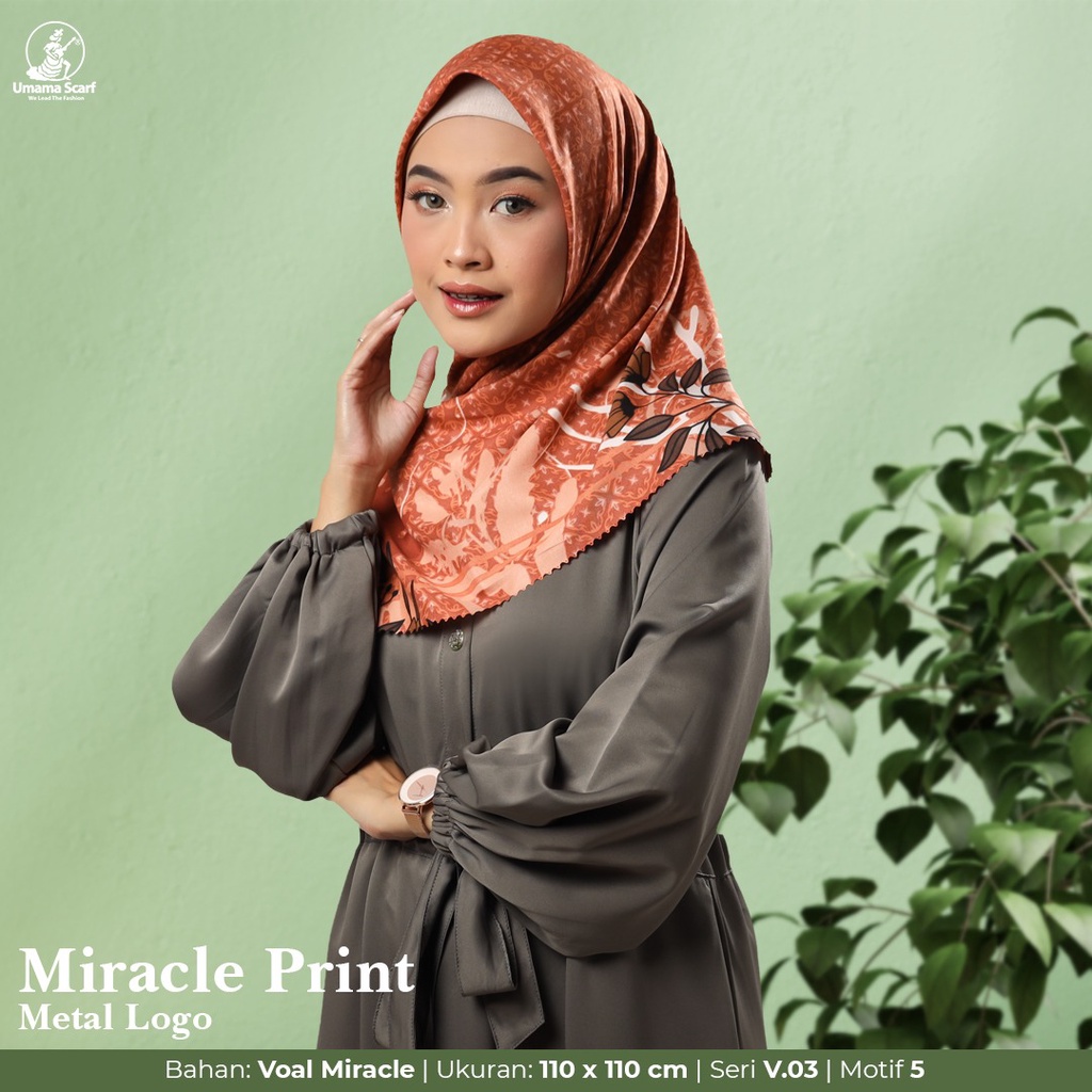 UMAMA Hijab Segiempat Miracle Print Metal Logo