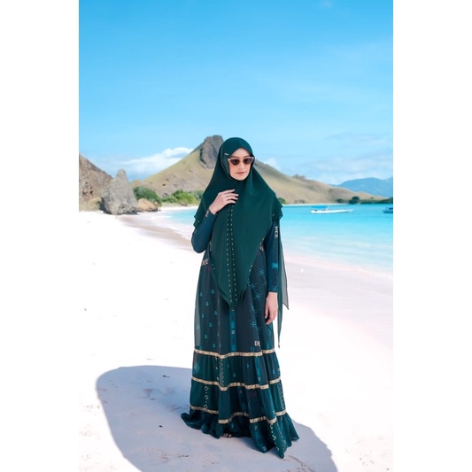 labuan bajo series by eldeena syari